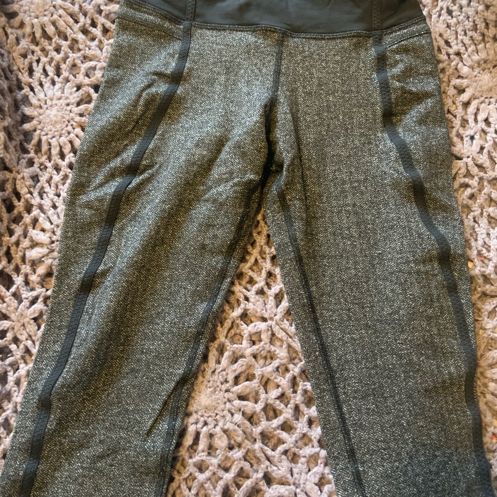 Lululemon Athletica Gray Leggings with Relaxed Fit